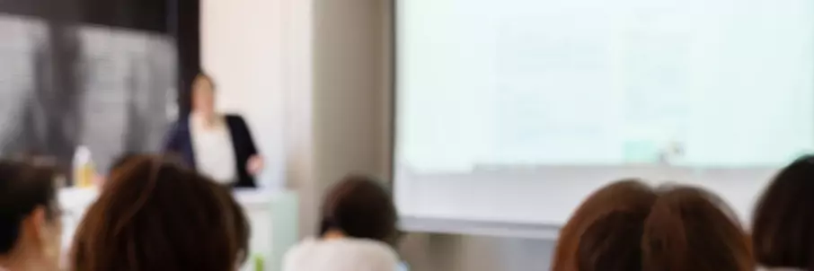 セミナーに参加して話を聞きたい